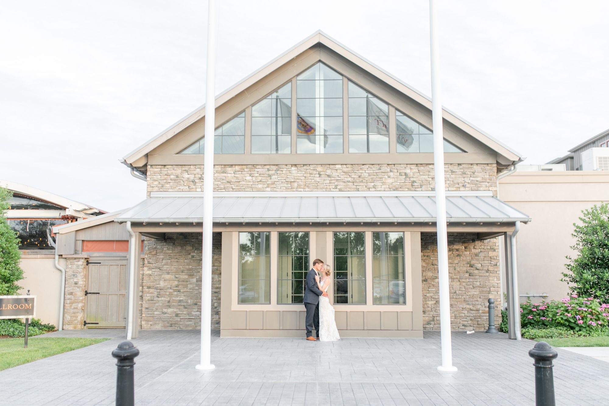 Weddings at Chesapeake bay beach club