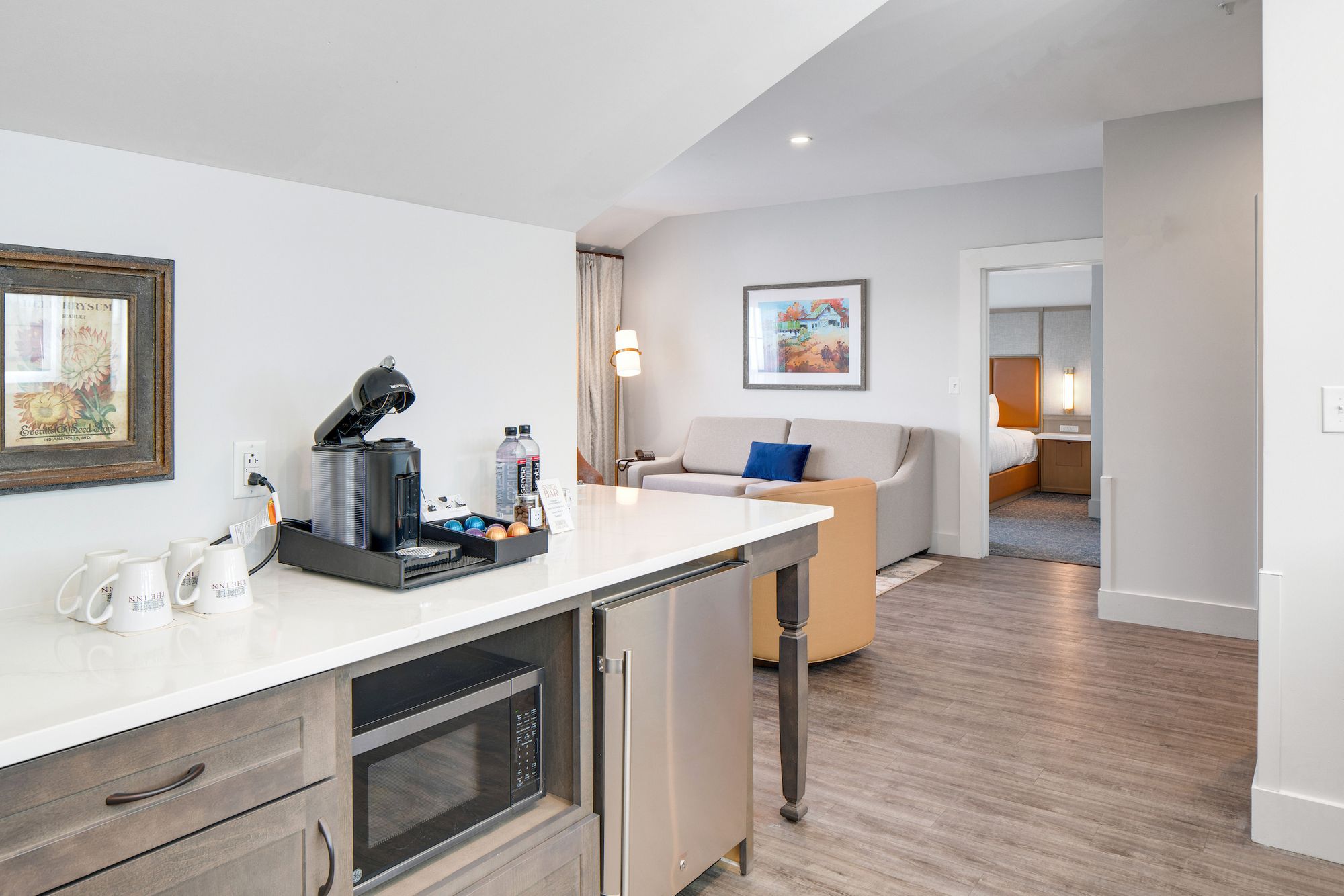 INN_Guest Rooms_Veranda Suite (10).jpg