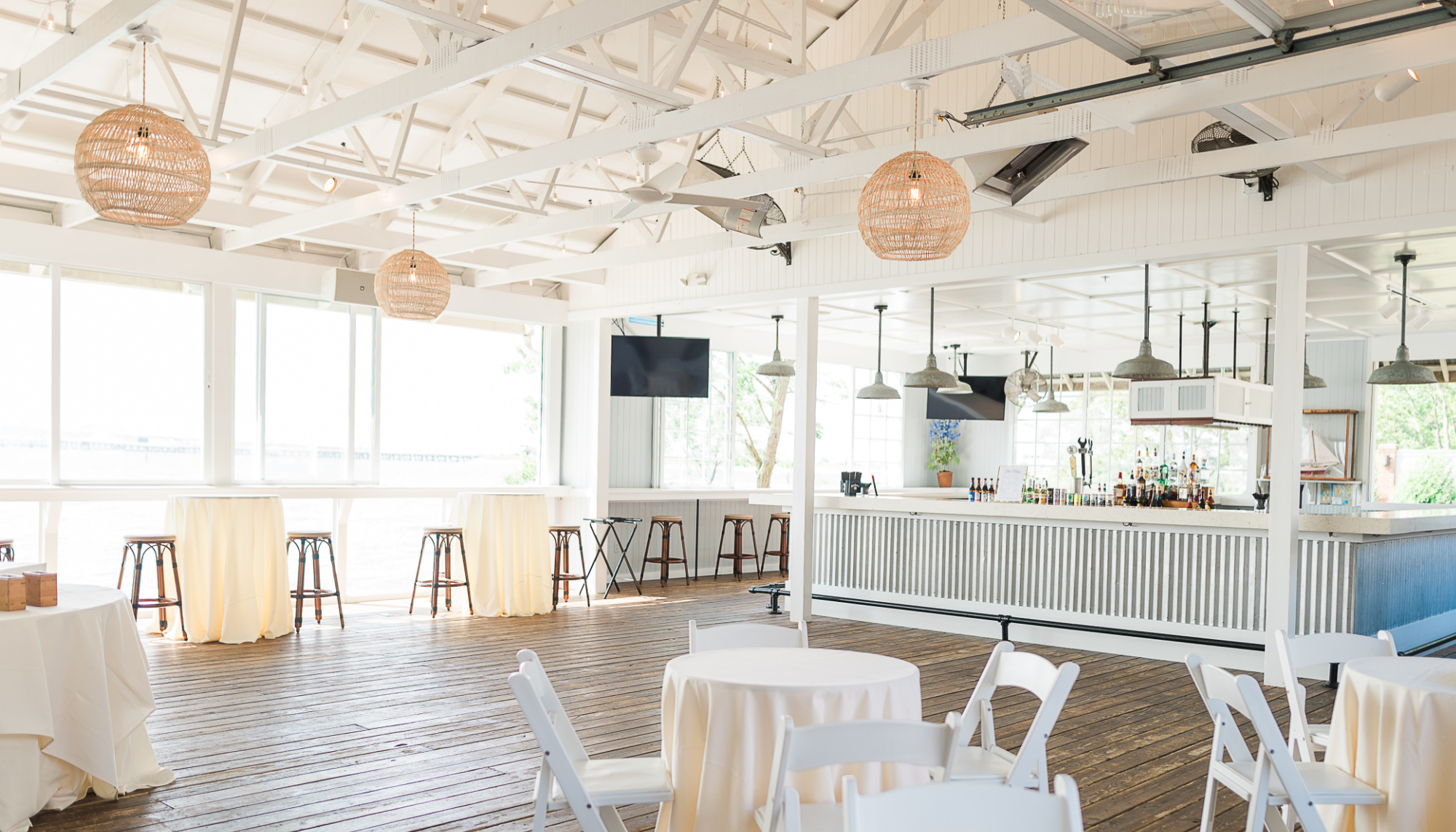 Tavern Bayside | Chesapeake Bay Beach Club