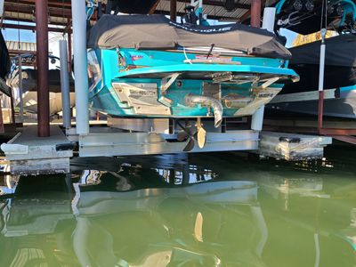 Boat lift installation