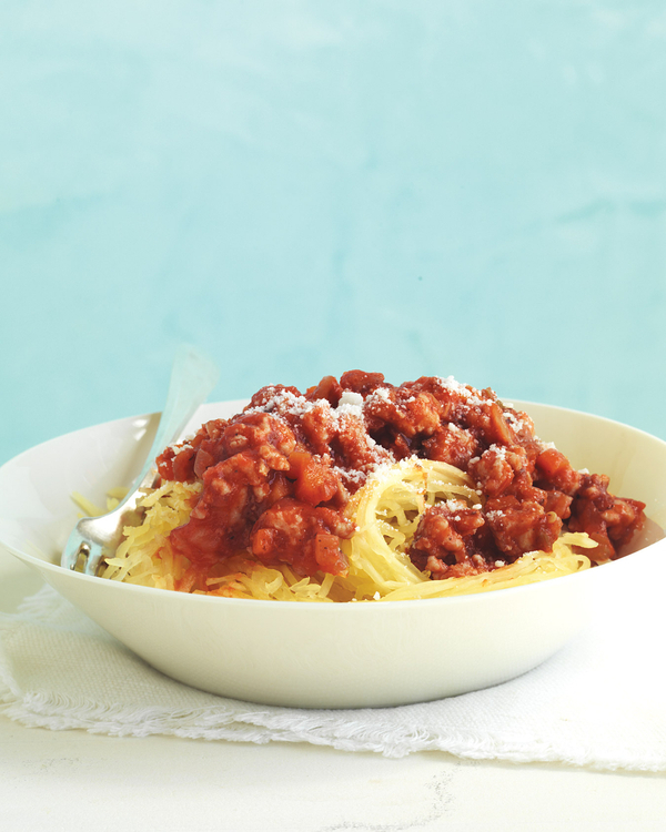turkey-bolognese-spaghetti-squash-med107845_vert.jpg