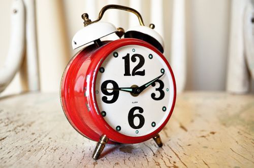 alarm-alarm-clock-analog-280254.jpg