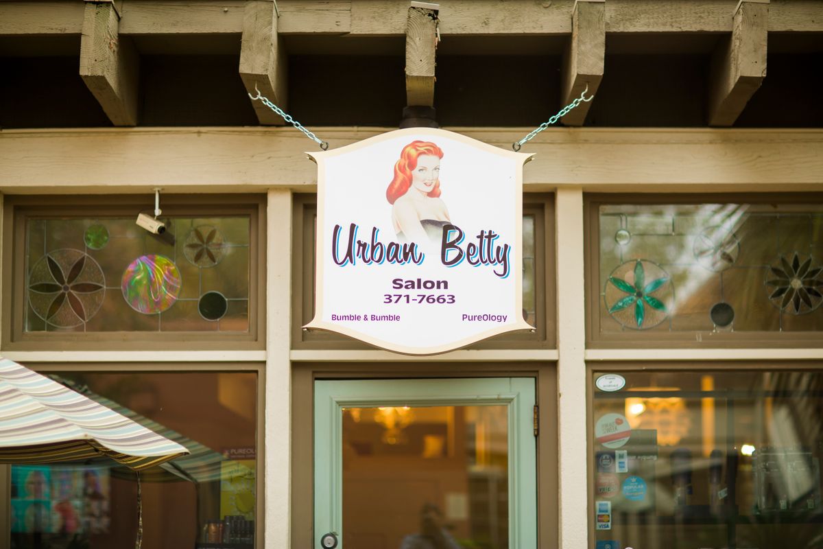Urban Betty Salon Sign