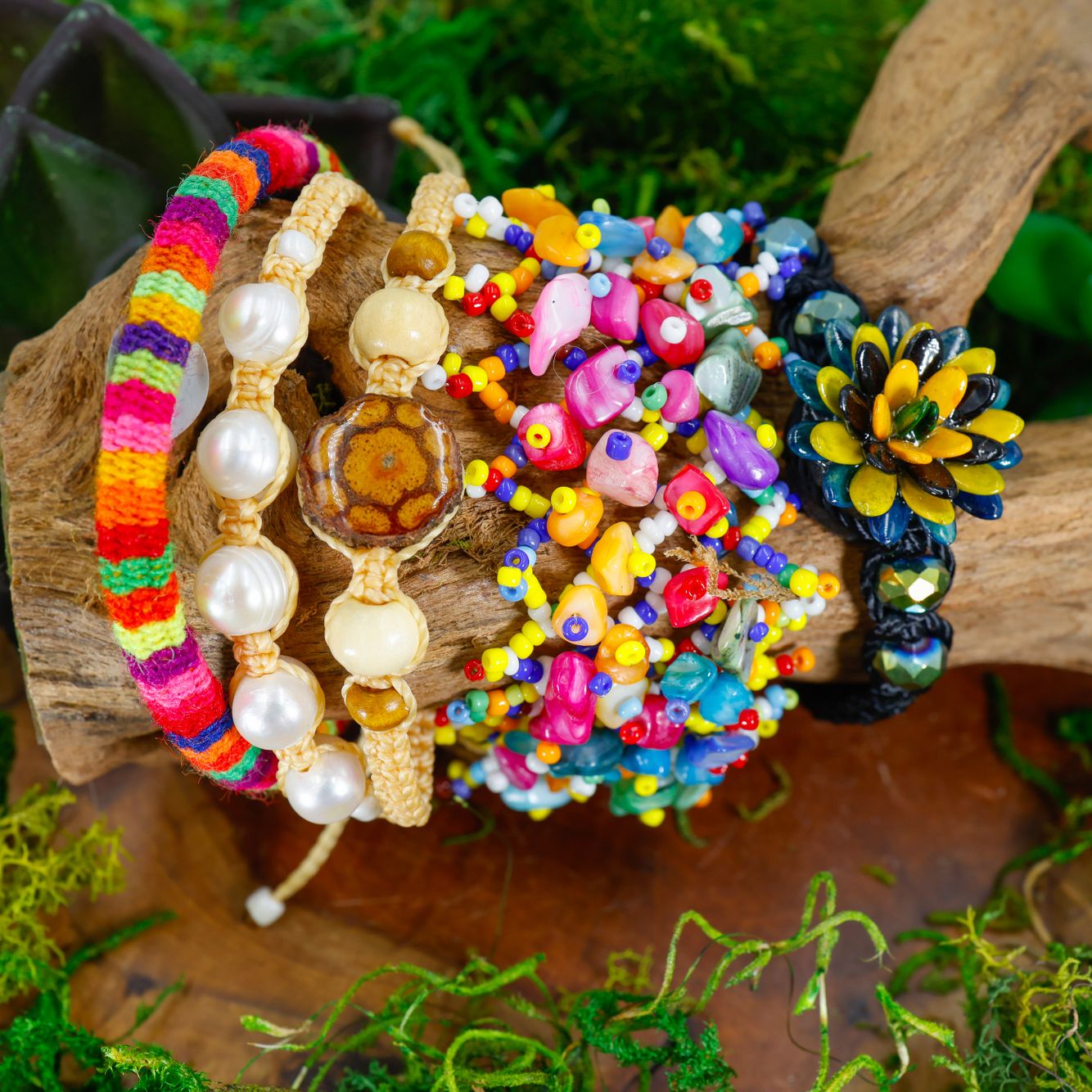 Peruvian Bracelets-At the counter-4.jpg