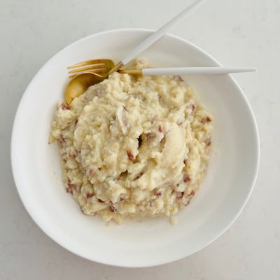 Roasted Garlic Mashed Potatoes, Red Bliss potatoes, Garlic, Milk, Cream, Butter, Salt, White Pepper