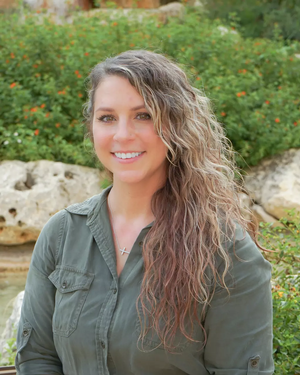 Hannah found her passion in compounding pharmacy promoting mental, emotional, and physical well-being as a Hormone Consultant Pharmacist. She loves working with patients and providers to initiate, manage, and fine tune their bioidentical hormone regimens. Dr. Hannah Smolik, PharmD
