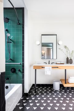 FATJD-Deluxe-ADA-Bath-Tub.jpg