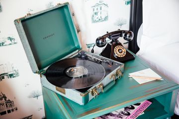FATJD_P0104_Record_Player_Details.jpg