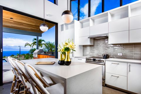 Luxury Maui Kitchen Design