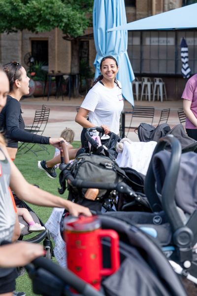 Fit4Mom+MomSocialSATX-Strides360_021.jpg