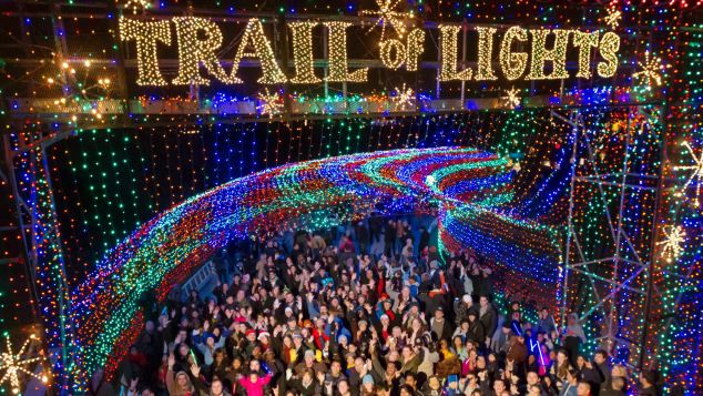 http_%2F%2Fcdn.cnn.com%2Fcnnnext%2Fdam%2Fassets%2F141216114040-8-best-usa-christmas-lights-austin.jpg