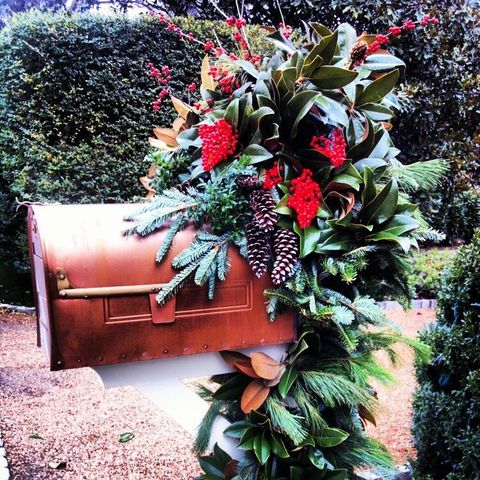 mailbox garland_preview.jpeg