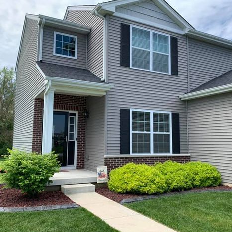 Decorative landscape Border bordering shrubs and mulch bed