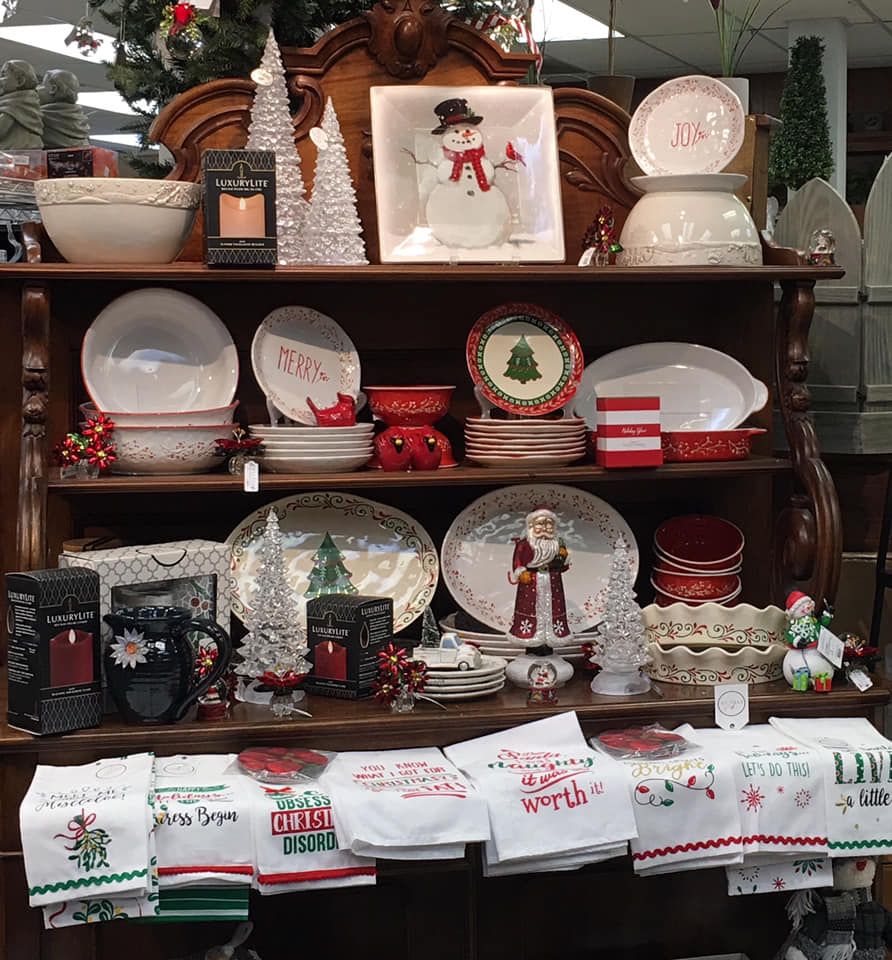 Gift Shop 1.jpg