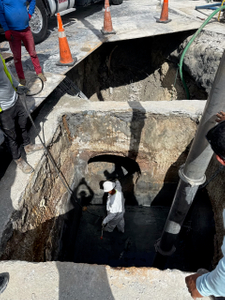 Manhole cutting .jpg