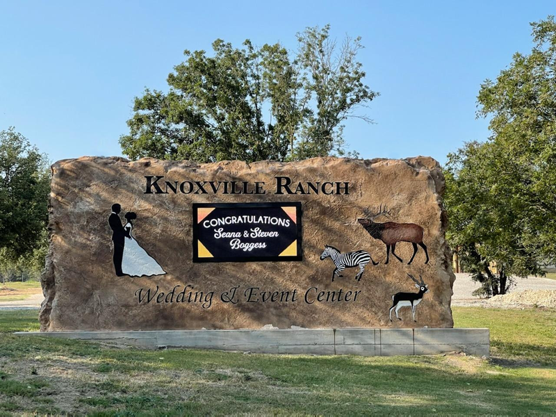 Mount Zion family carves out unique boulder sign business