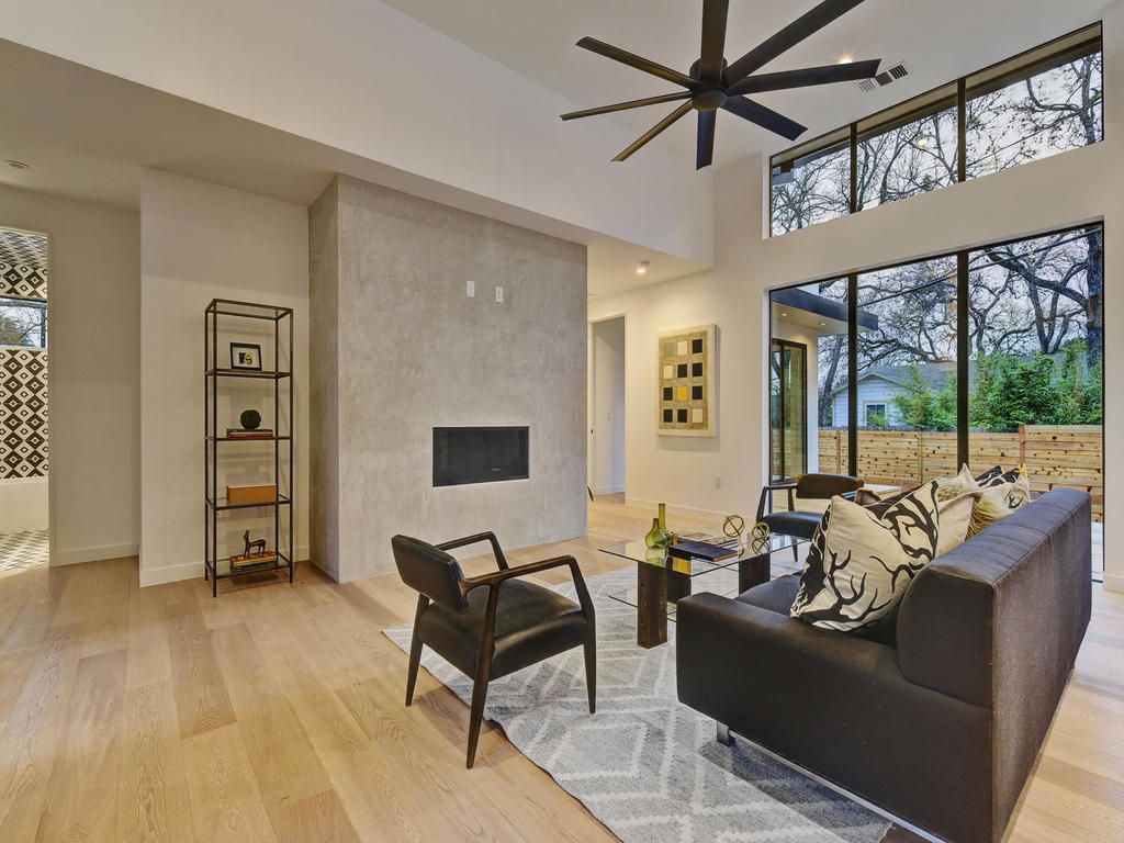 2003 De Verne St-MLS_Size-011-1-Family Kitchen and Dining-1024x768-72dpi.jpg