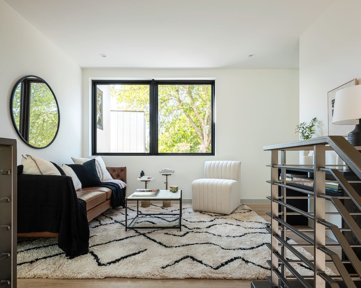 Leonid_Furmansky_FIA_Homes_East_Austin_Web_ 17.jpg