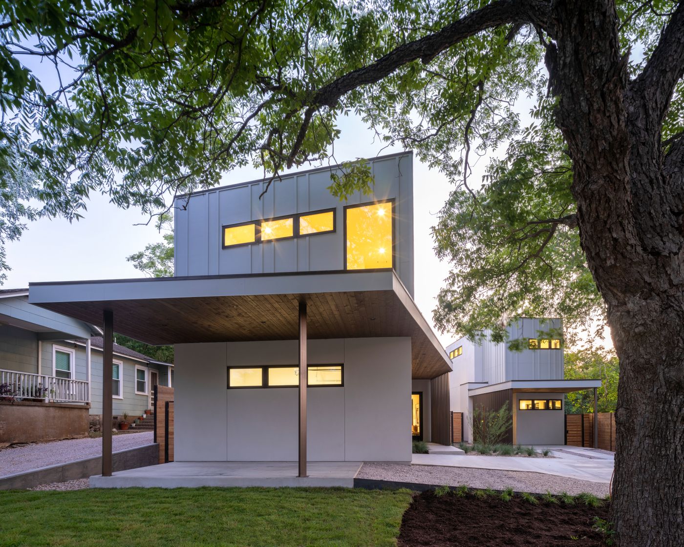 Leonid_Furmansky_FIA_Homes_East_Austin_Web_ 37.jpg