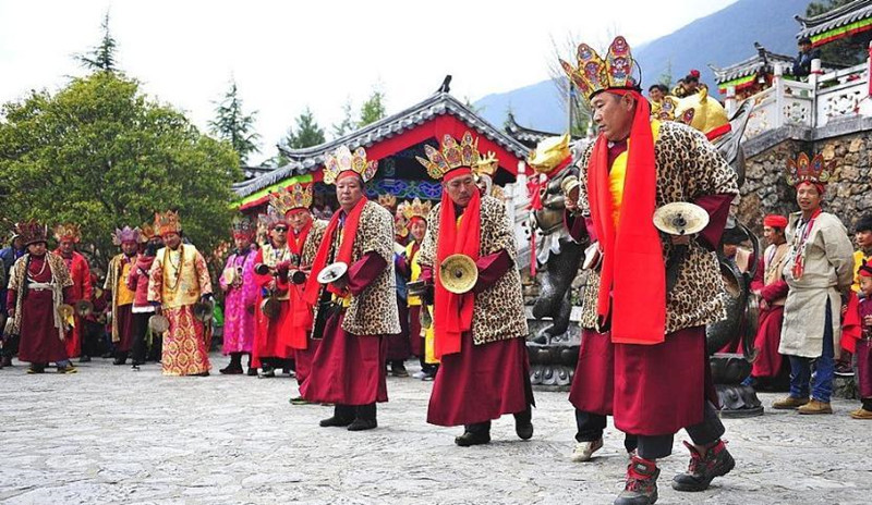 Dongba-Dance-of-Naxi-Ethnic-Minority-in-Lijiang-04.png