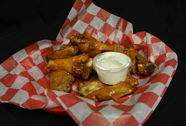Beckett's Chicken Wings wings.jpg