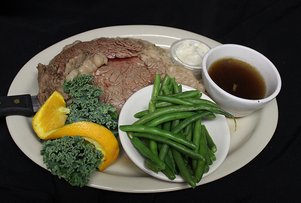 Beckett's Steak Dinner with Seasonal Vegetables steak-dinner2.jpg