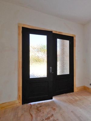 Avery Double Door Straight Top- Interior.jpg