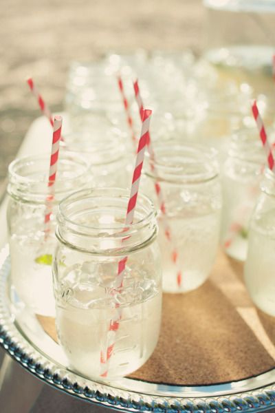event planning - mason jars with ice water