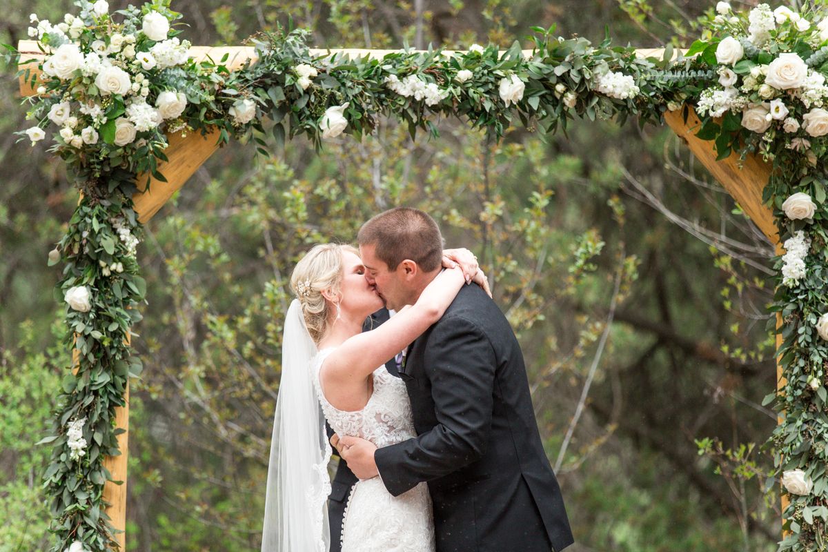Gwen-and-Jesse-2018-by-Lisa-ODwyer-480.jpg