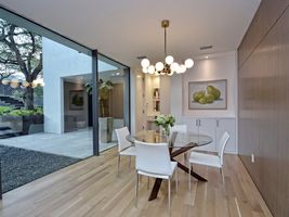 008_2201 Harbor Village-Dining.jpg