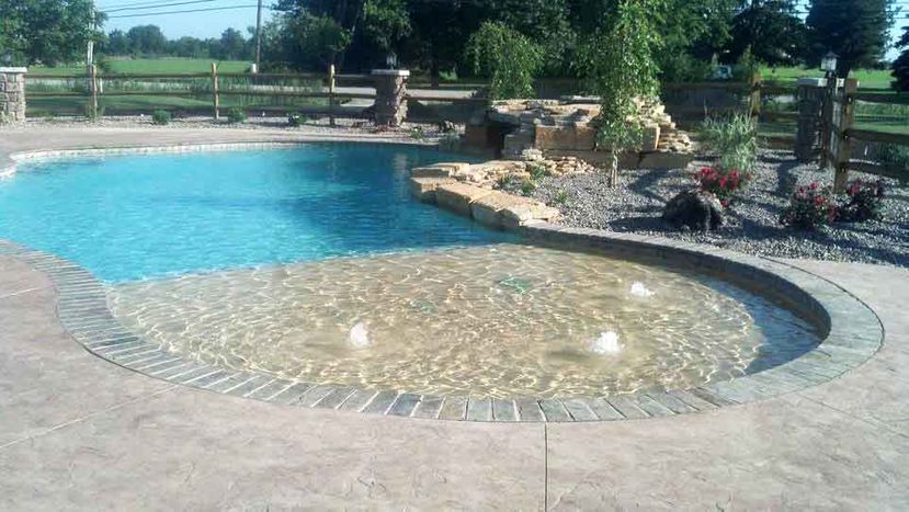 Tanning Ledge with Bubblers