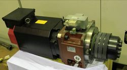 KMV-22P_ZFGearbox02.jpg