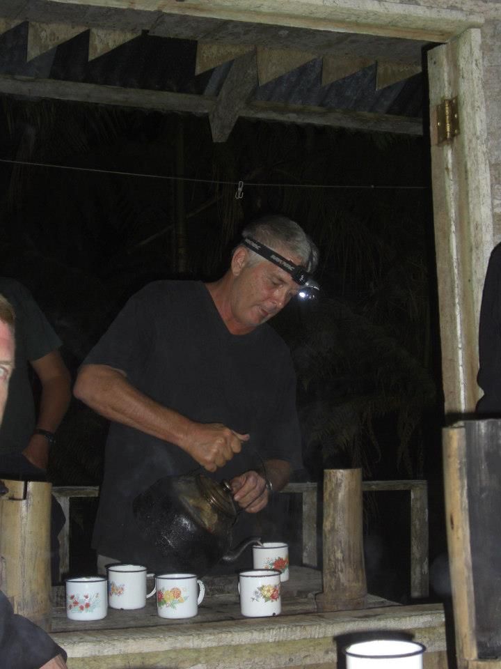 El Jefe David Vaughan serving hot chocolate