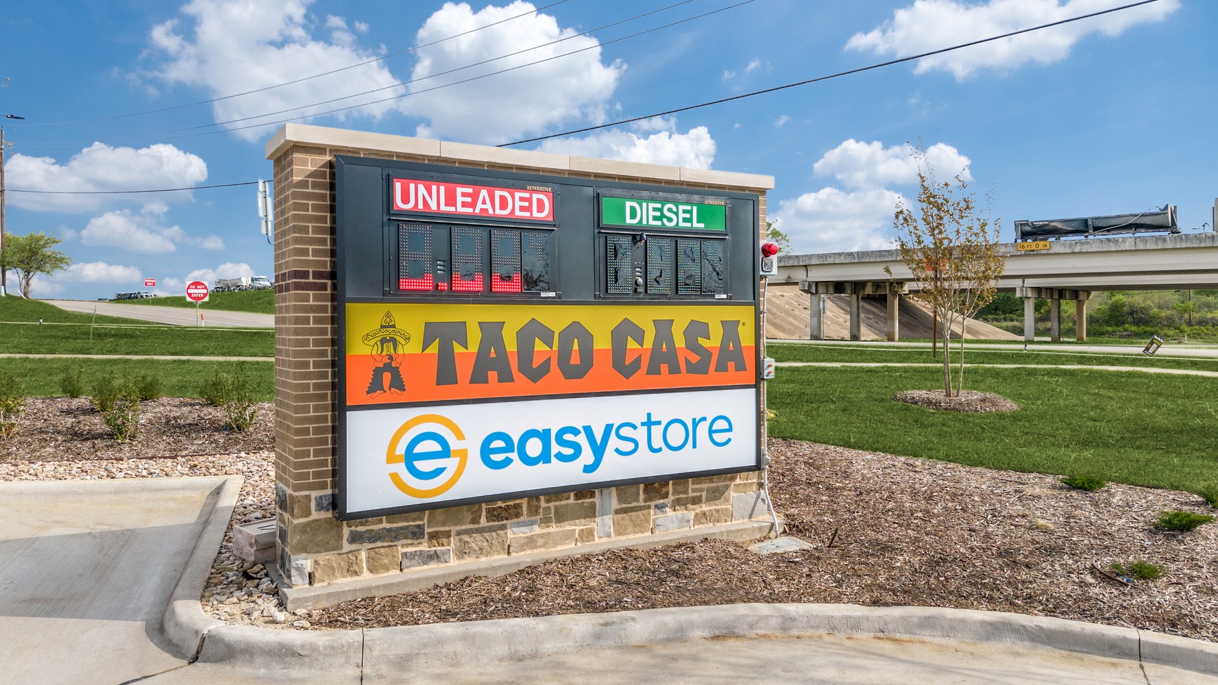 easystore-6914-us-hwy-287-arlington-tx-76001-High-Res-1.jpg