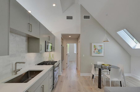 2010 Rabb Glen St Unit B-large-017-10-Kitchen and Breakfast 02-1500x994-72dpi.jpg