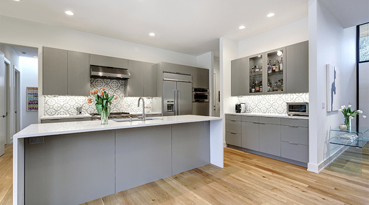 900x500 wide kitchen.jpg