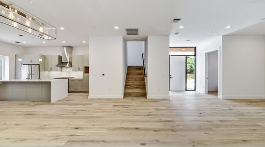 2010 Goodrich Ave-large-004-8-Family Kitchen Dining 435-1500x1000-72dpi.jpg
