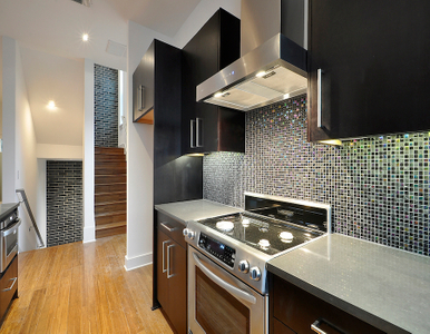 Kitchen 11 900x700.jpeg