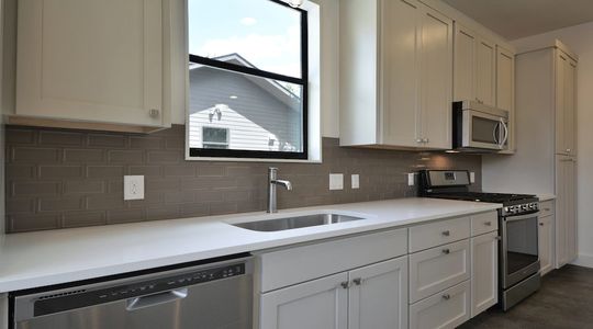 2500 E 3rd St Unit B-print-010-900x500.jpg