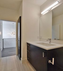 2010 Goodrich Ave 1B-large-036-Other Beds and Baths 116-676x1000-72dpi.jpg