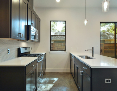 2500 E 3rd St Unit A-print-012-900x700.jpg