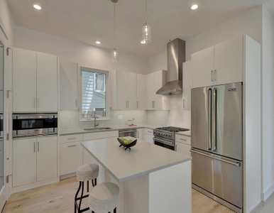 2010 Rabb Glen St 900x700.jpg