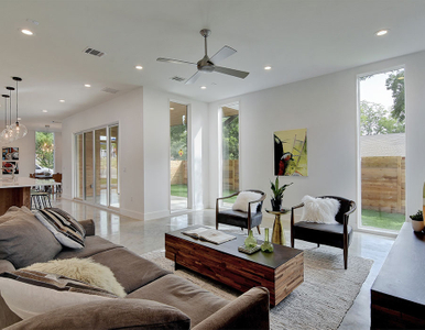 011-241043-2013-Bluebonnet-Lane-011_5427188.jpg