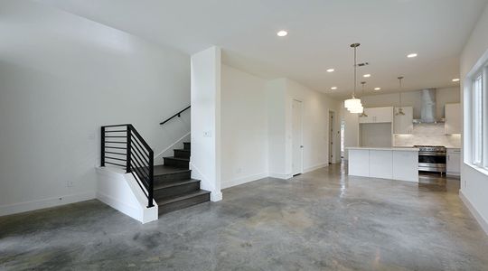 2010 Goodrich Ave 1B-large-014-Family 794-1500x992-72dpi.jpg