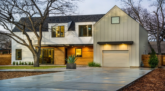 sh2015_garage_exterior-garage-driveway_WEB.jpg