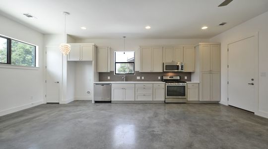 2500 E 3rd St Unit B-print-018-900x500.jpg