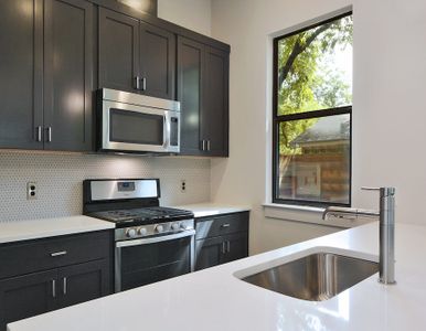 2500 E 3rd St Unit A-print-014-Kitchen 900x700.jpg