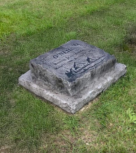 headstone.png