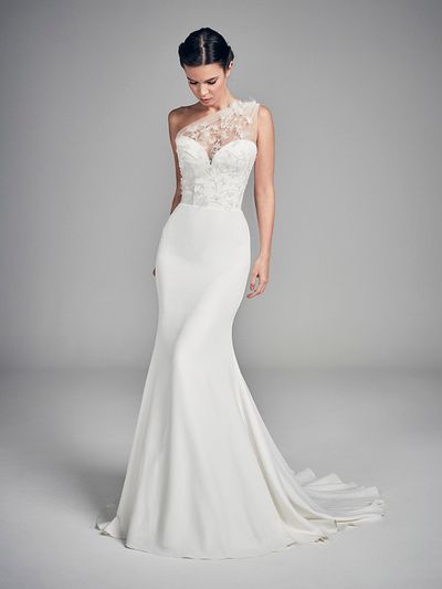 petunia-wedding-dresses-uk-suzanne-neville-flores-collection-2020-735x980-1.jpg