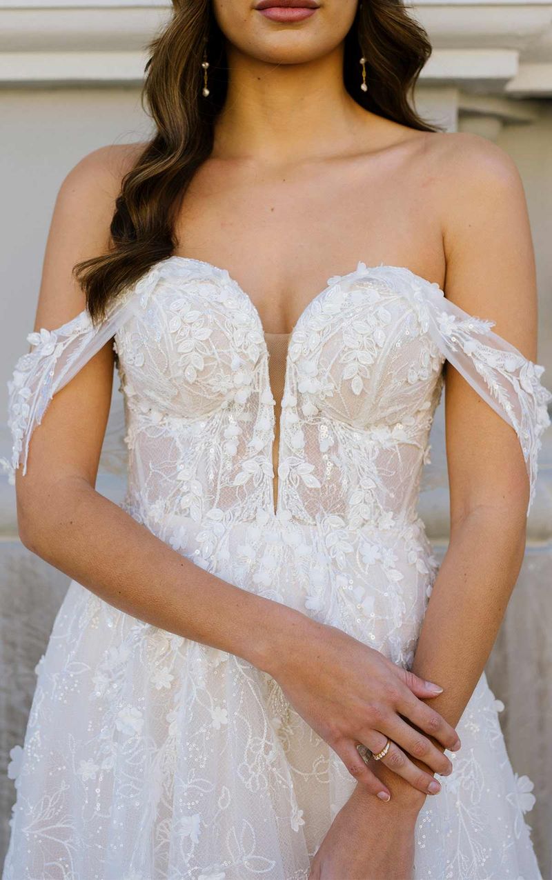 Wedding dresses in Austin, Texas - Blue Bridal Boutique of Austin Wedding dresses in Austin, Texas - Blue Bridal Boutique of Austin